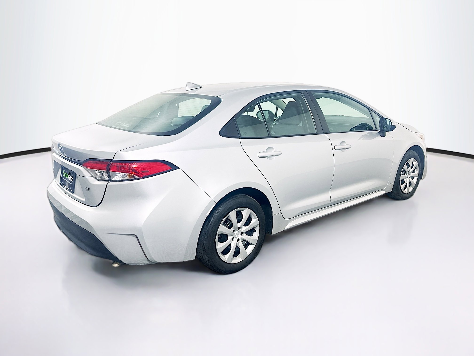 Used 2024 Toyota Corolla LE FWD image 9
