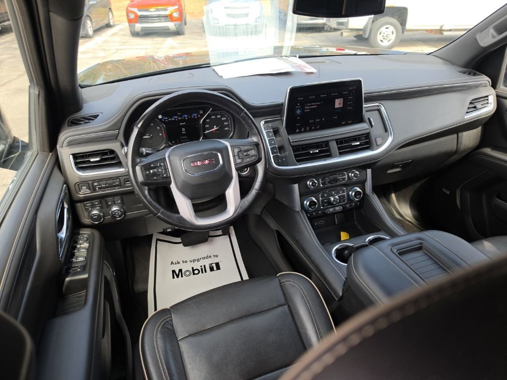 Used 2021 GMC Yukon XL SLT w/ SLT Premium Package image 7