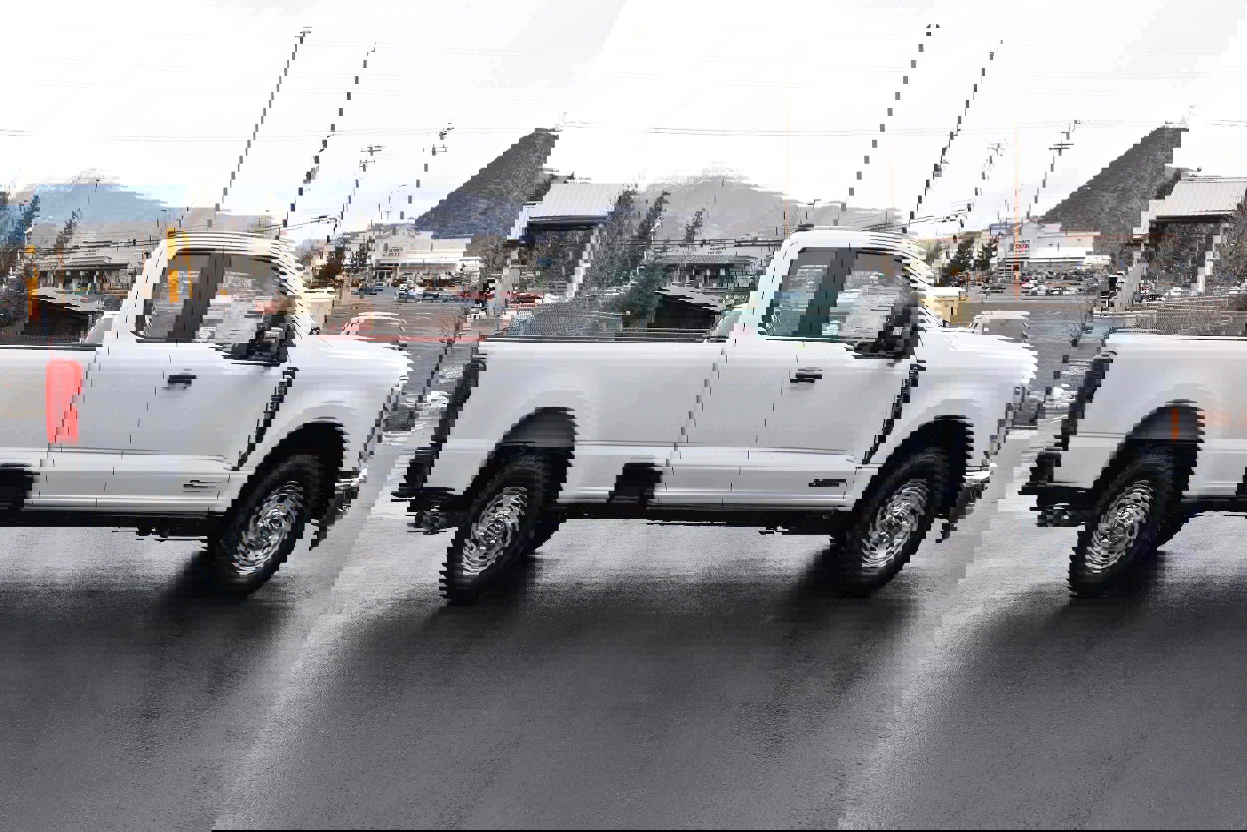 New 2025 Ford F250 XL image 4