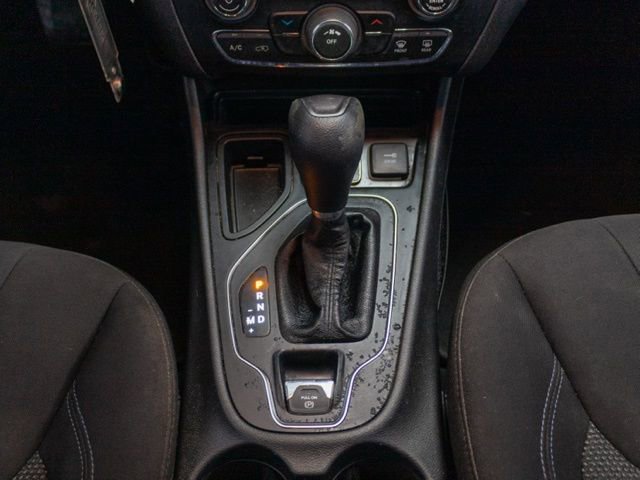 Used 2020 Jeep Cherokee Latitude image 15