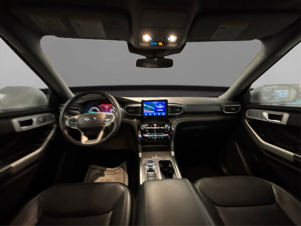 Used 2022 Ford Explorer Limited w/ Equipment Group 301A image 29