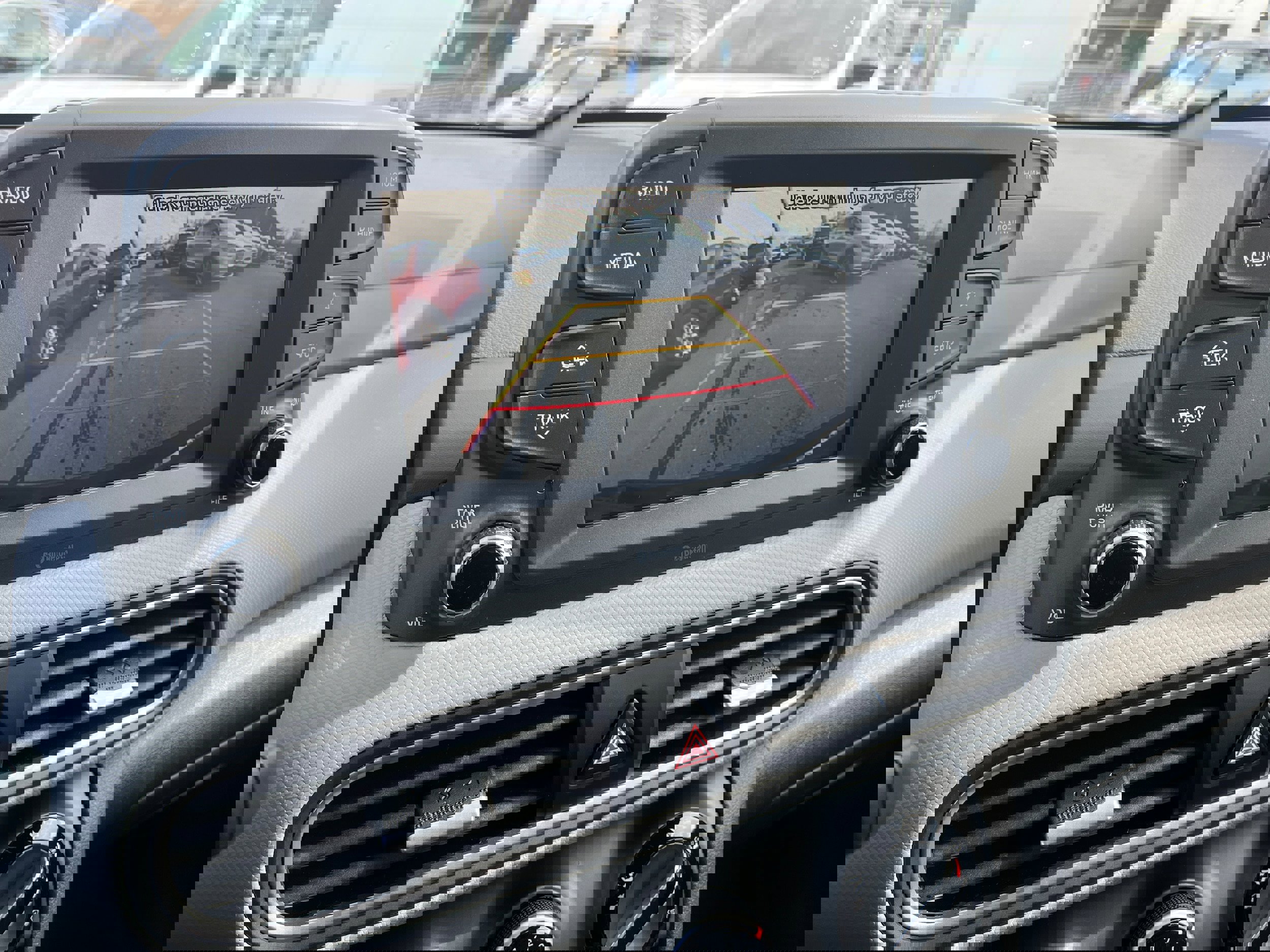 Used 2021 Hyundai Kona SE image 18