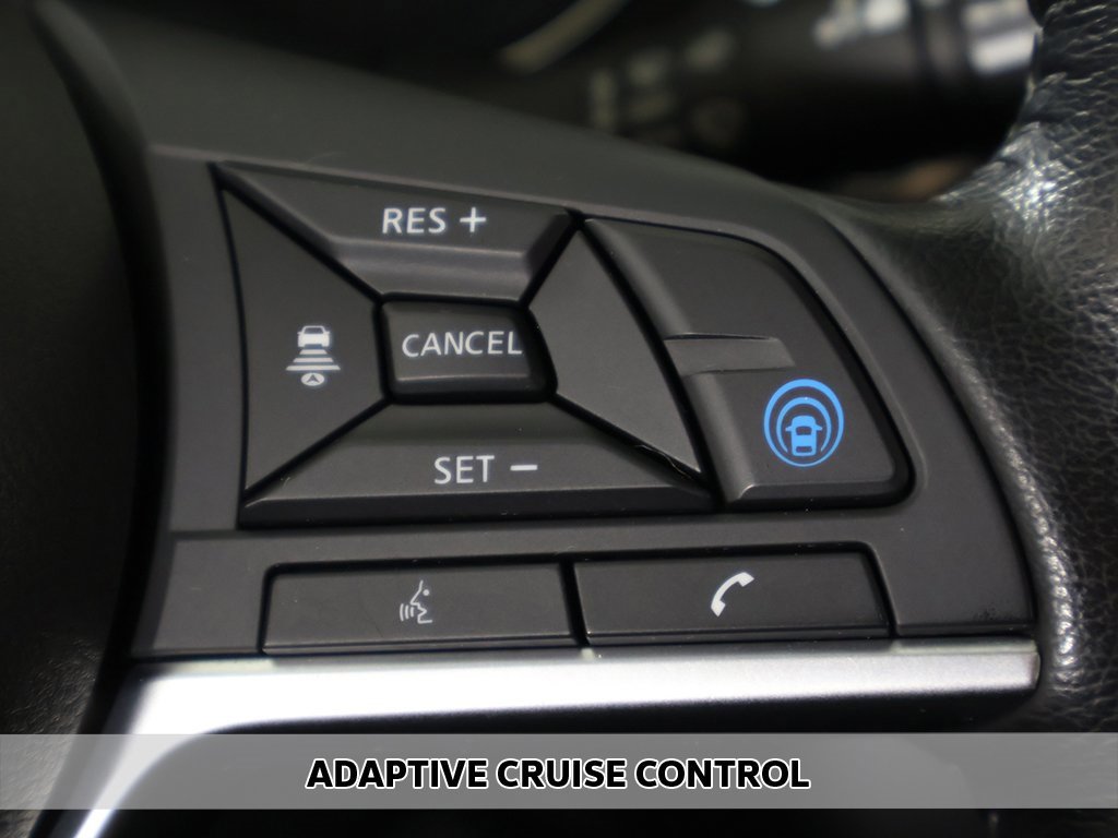 Used 2022 Nissan Rogue Sport SV w/ Technology Package image 3