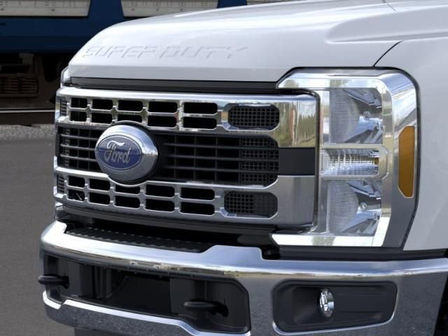 New 2026 Ford F350 XLT AWD/4WD image 17