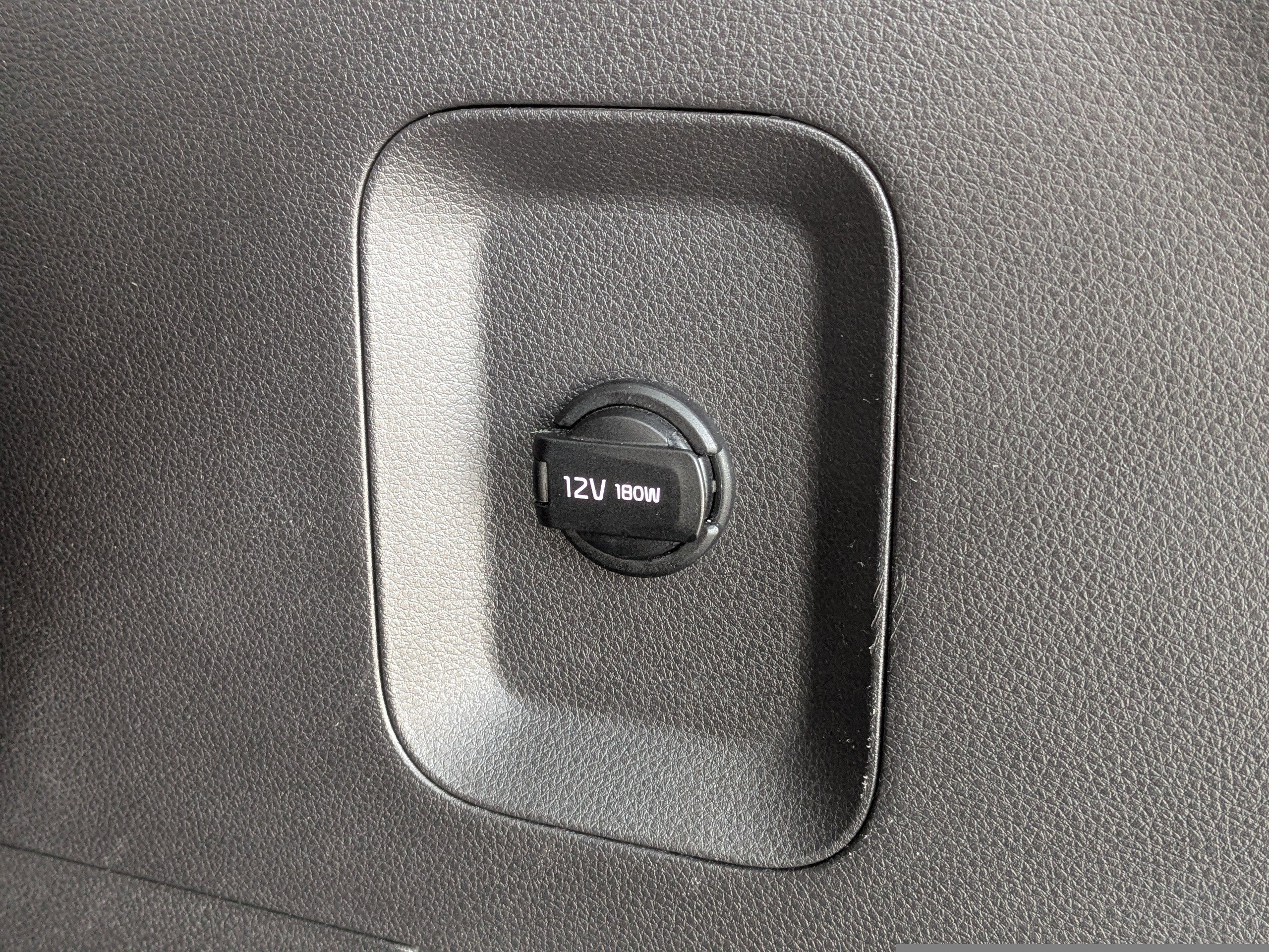 Used 2024 Kia Carnival LX image 15