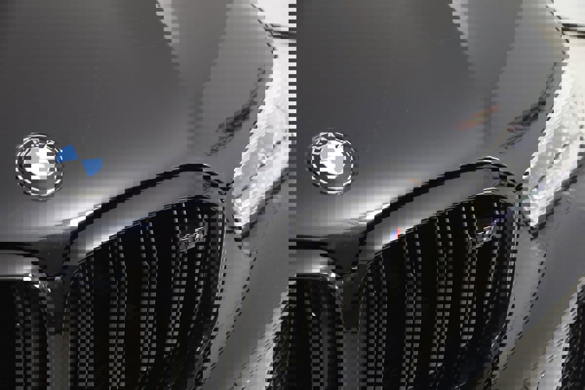 Used 2021 BMW X5 M w/ Executive Package image 23