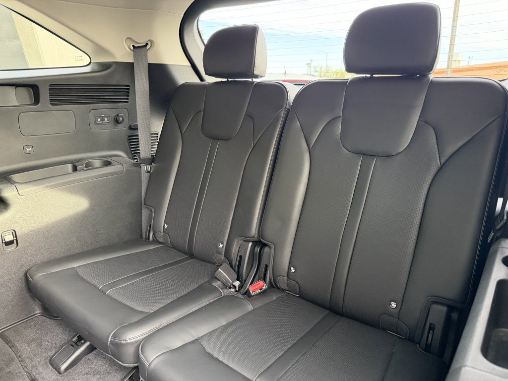 Used 2024 Kia Sorento S w/ Panoramic Sunroof Package image 37