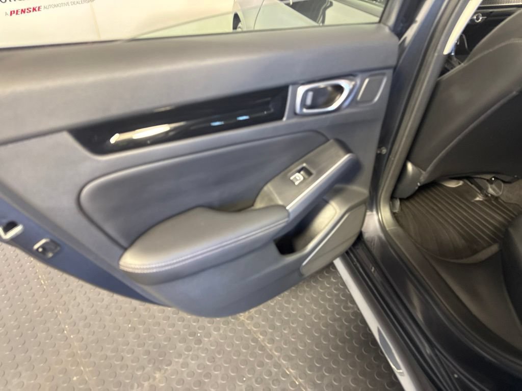 Used 2024 Honda Civic Touring image 10