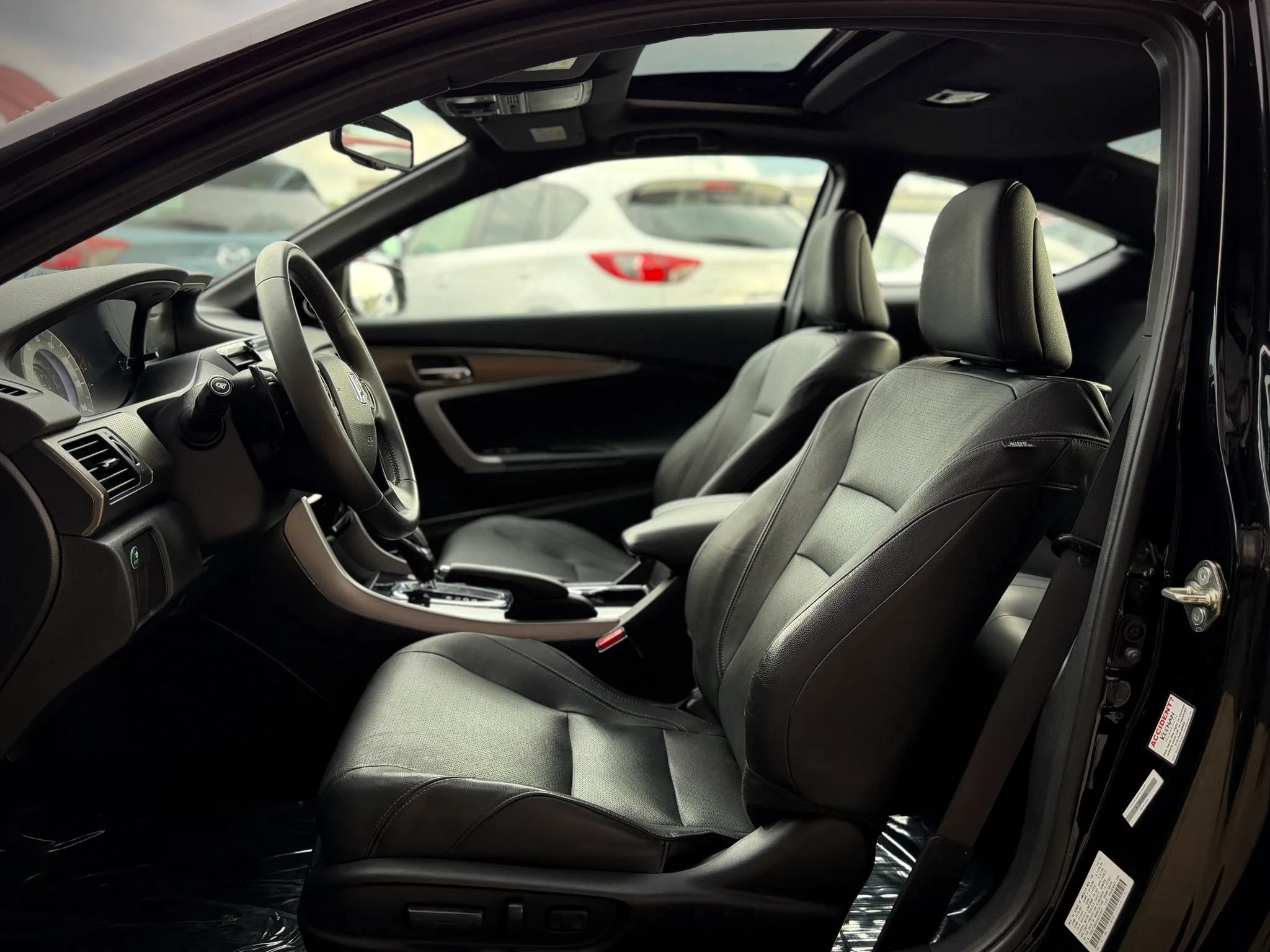 Used 2017 Honda Accord EX-L image 8
