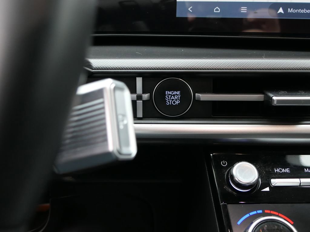 Used 2024 Hyundai Santa Fe XRT image 18