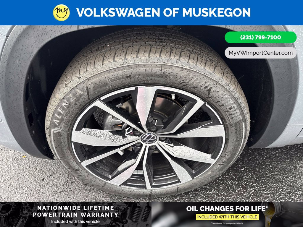 New 2026 Volkswagen Atlas Cross Sport SEL Premium R-Line AWD/4WD image 9