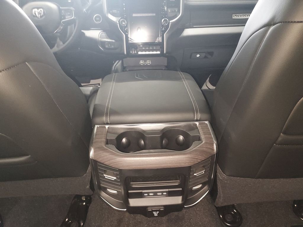 New 2026 RAM 2500 Laramie w/ Night Edition AWD/4WD image 10