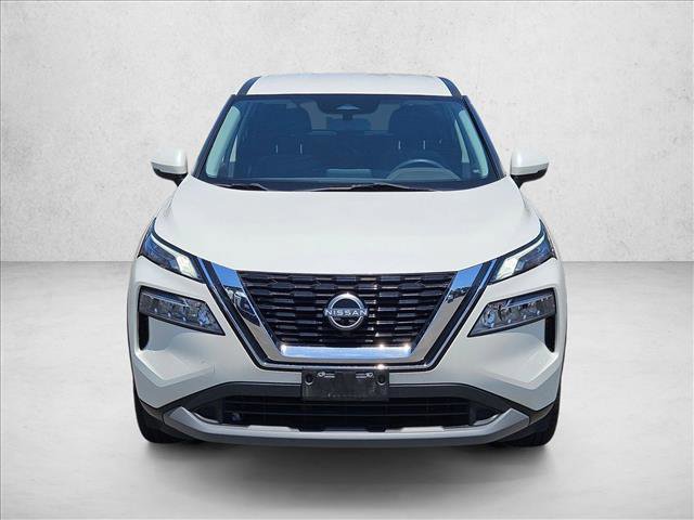 Used 2022 Nissan Rogue SV FWD image 2
