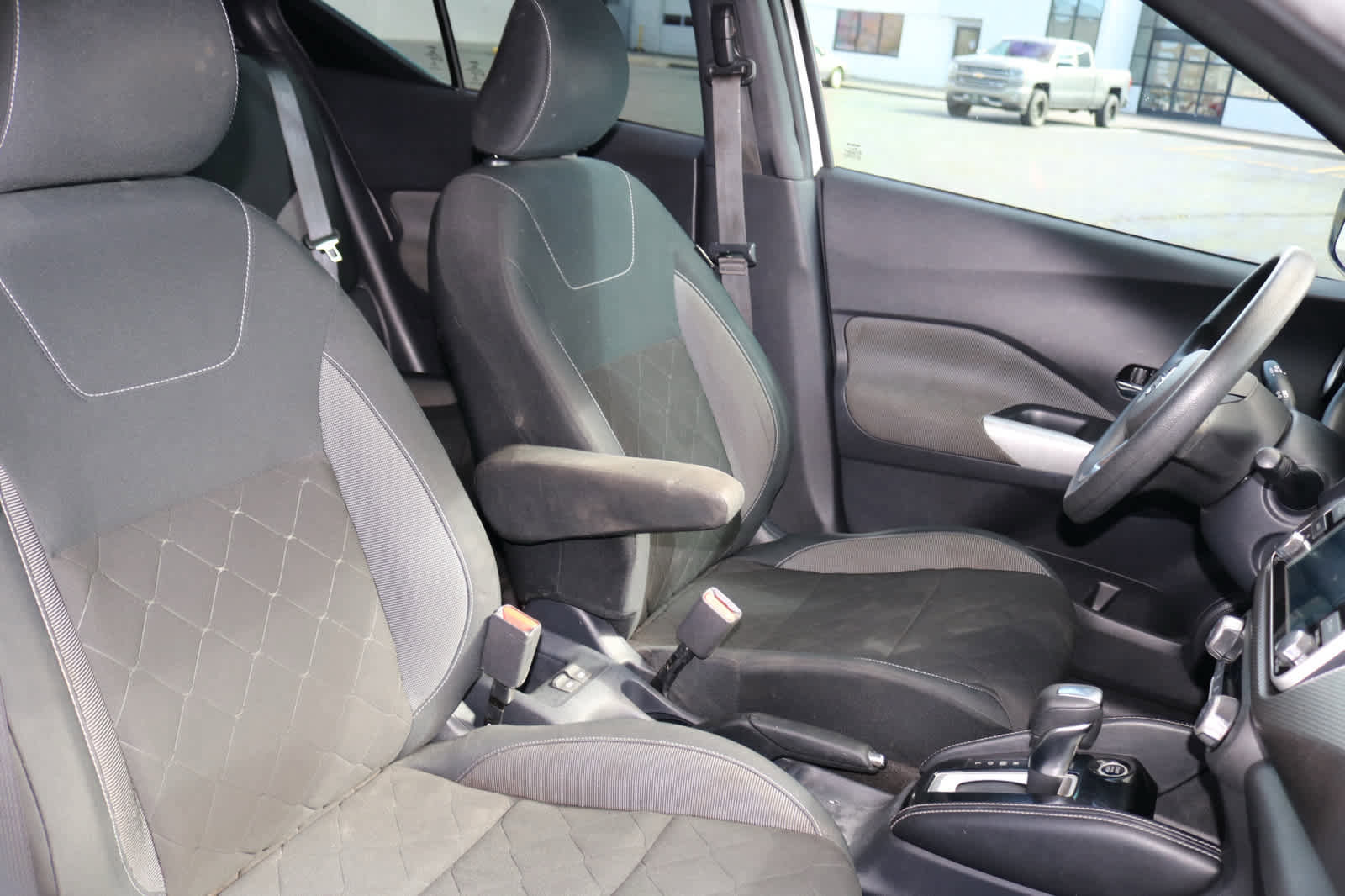 Used 2019 Nissan Kicks SV image 23
