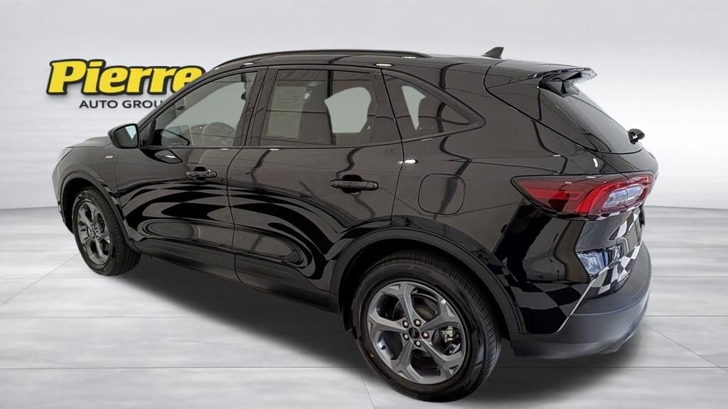 Used 2025 Ford Escape ST-Line Select image 2