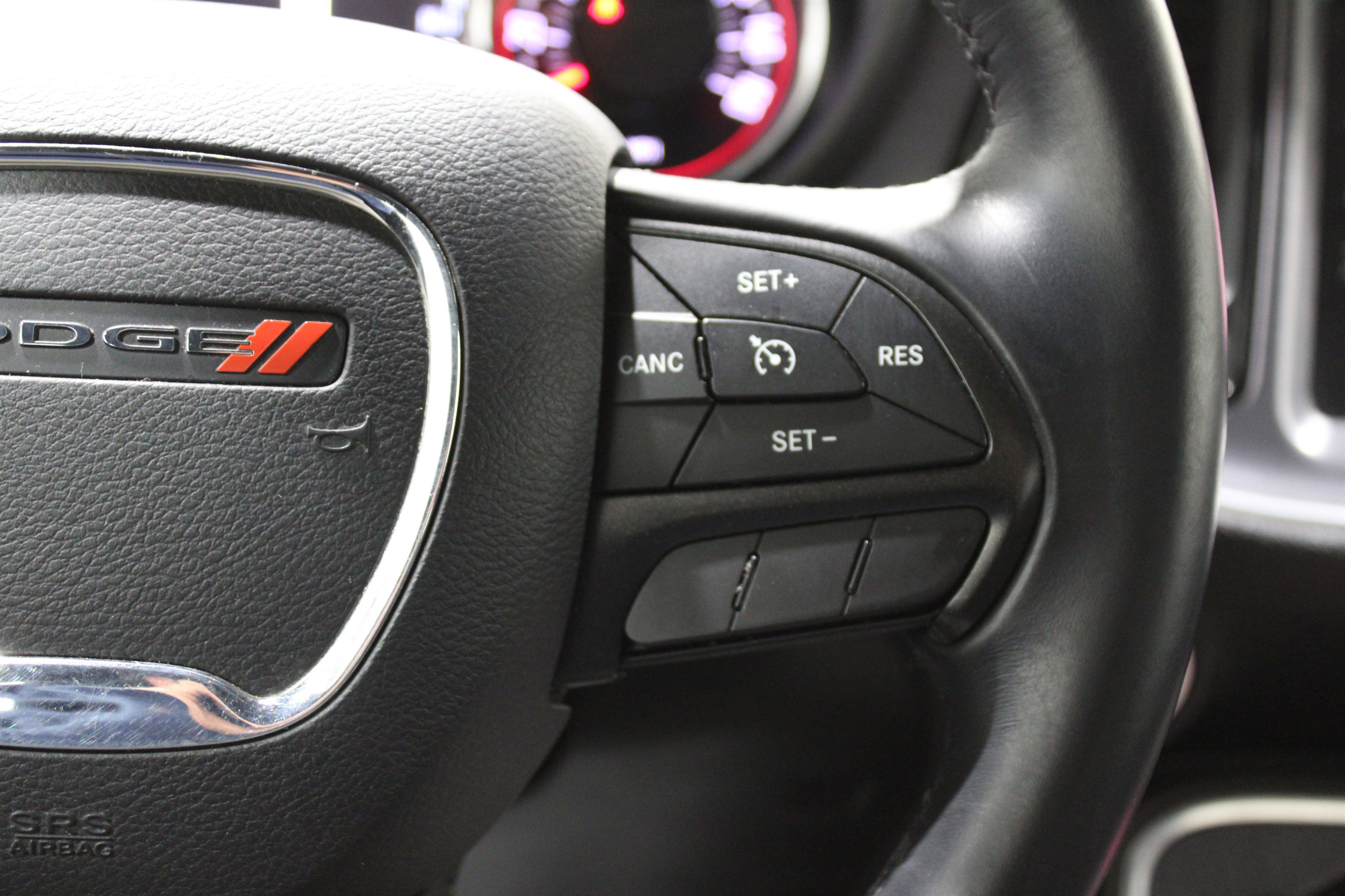 Used 2016 Dodge Challenger R/T image 11