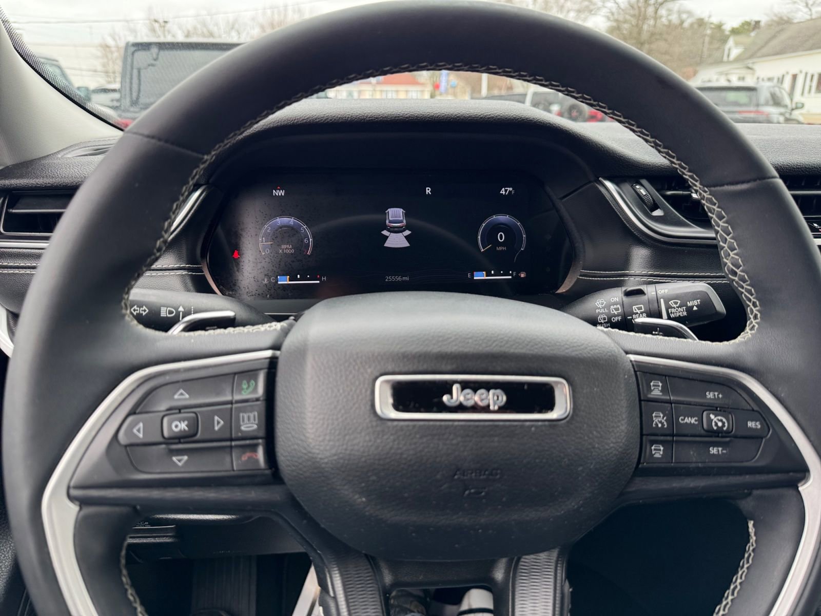 Used 2023 Jeep Grand Cherokee L Laredo w/ Luxury Tech Group I AWD/4WD image 32