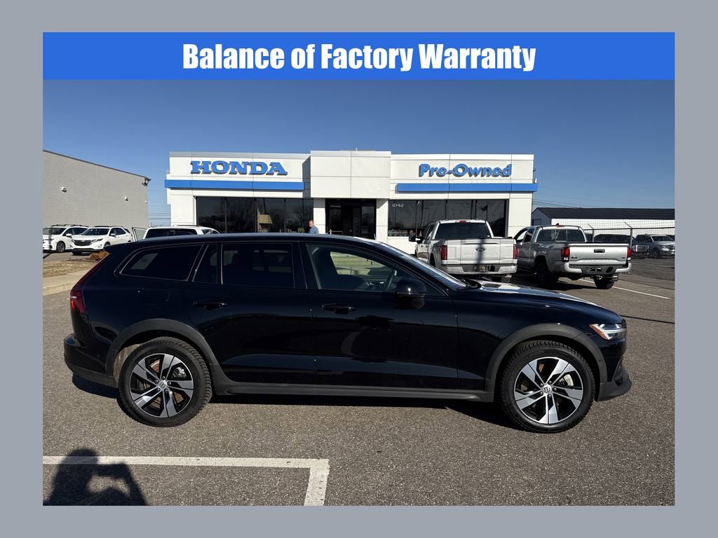 Used 2024 Volvo V60 B5 Cross Country Plus