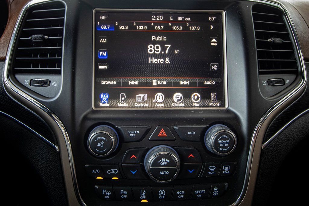 Used 2017 Jeep Grand Cherokee Summit w/ Trailer Tow Group IV image 34