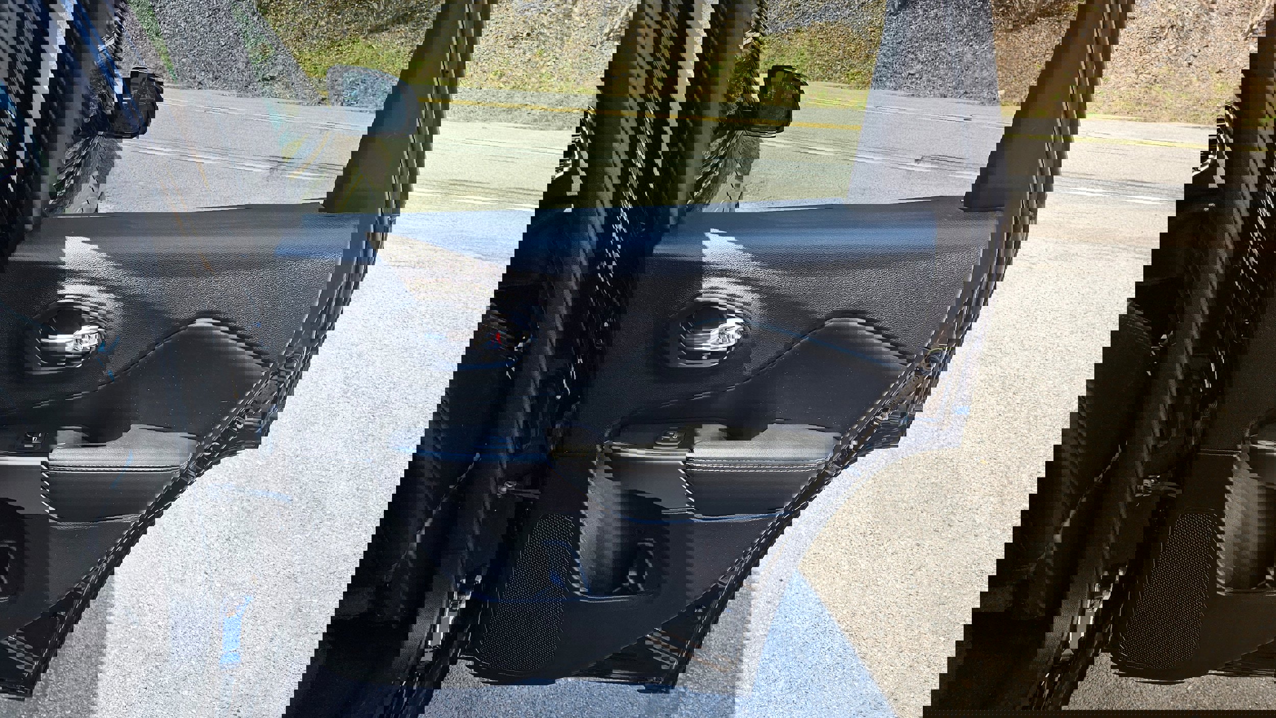 Used 2020 Jeep Cherokee Limited image 10