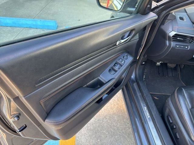 Used 2020 Nissan Altima 2.0 SR image 21