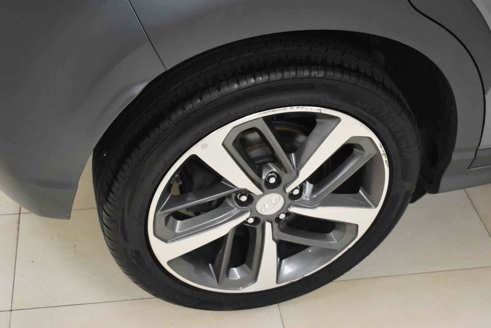 Used 2019 Hyundai Kona Limited AWD/4WD image 40