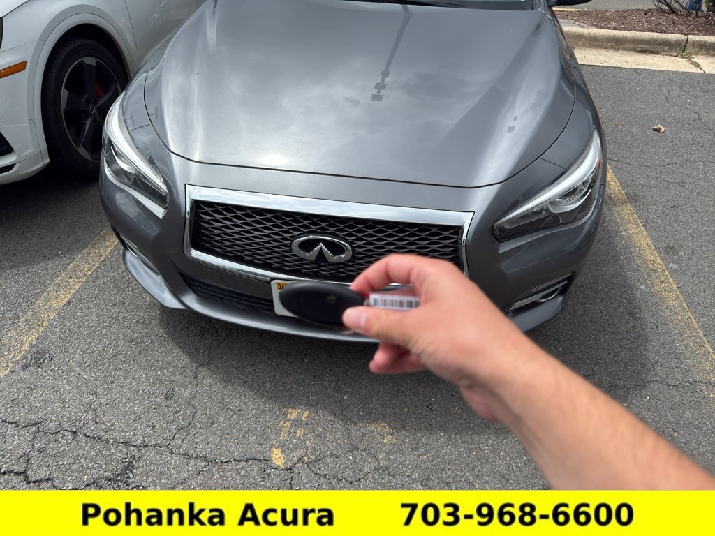 Used 2017 INFINITI Q50 2.0t w/ Moonroof Package AWD/4WD image 3
