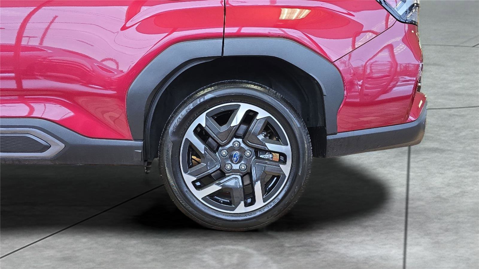 Used 2025 Subaru Forester Limited w/ Popular Package #2 image 31