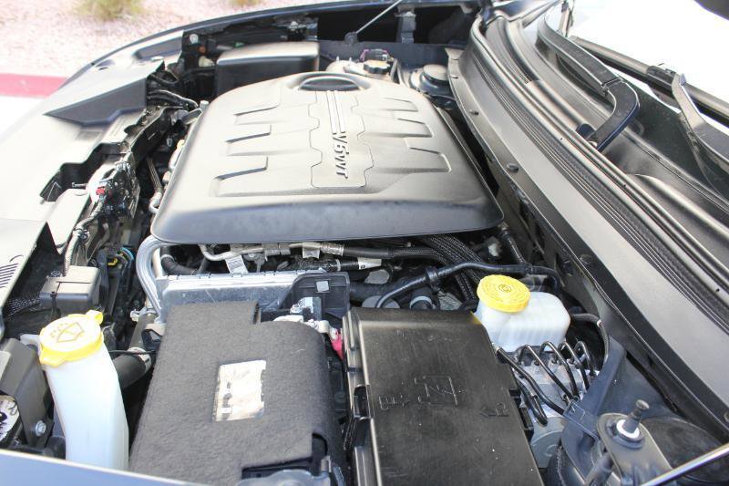 Used 2017 Jeep Cherokee Trailhawk AWD/4WD image 43