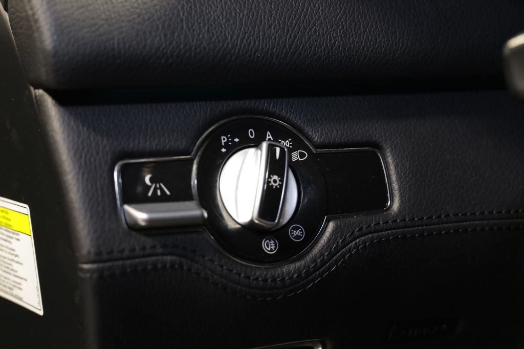 Used 2013 Mercedes-Benz CL 550 4MATIC image 24