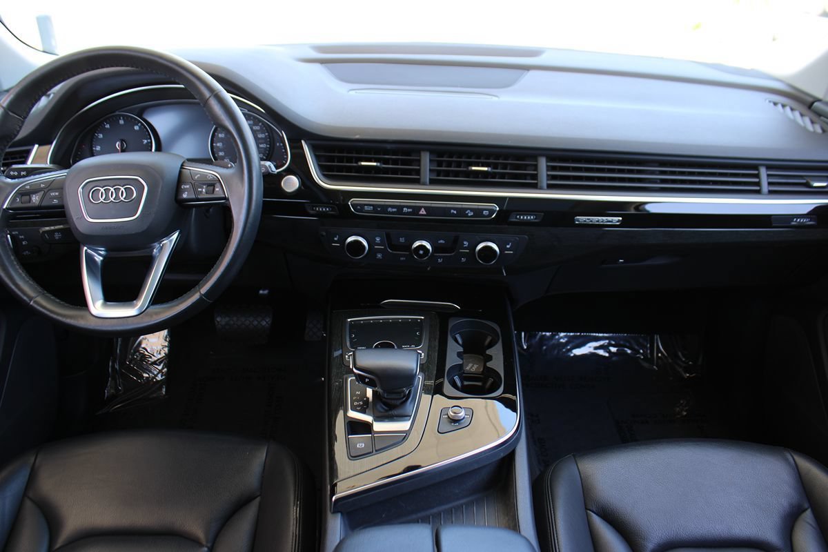 Used 2019 Audi Q7 3.0T Premium w/ Convenience Package AWD/4WD image 11