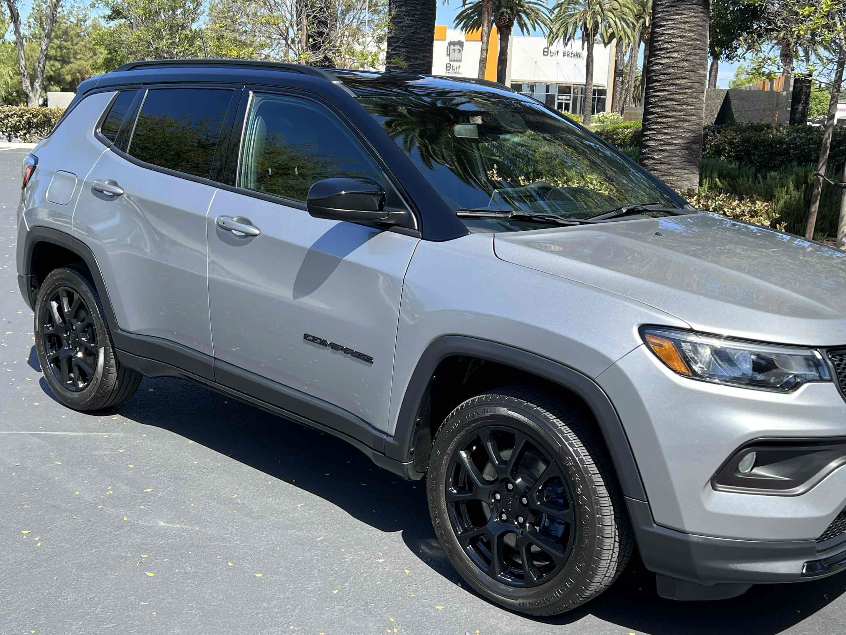 Used 2023 Jeep Compass Latitude AWD/4WD image 51