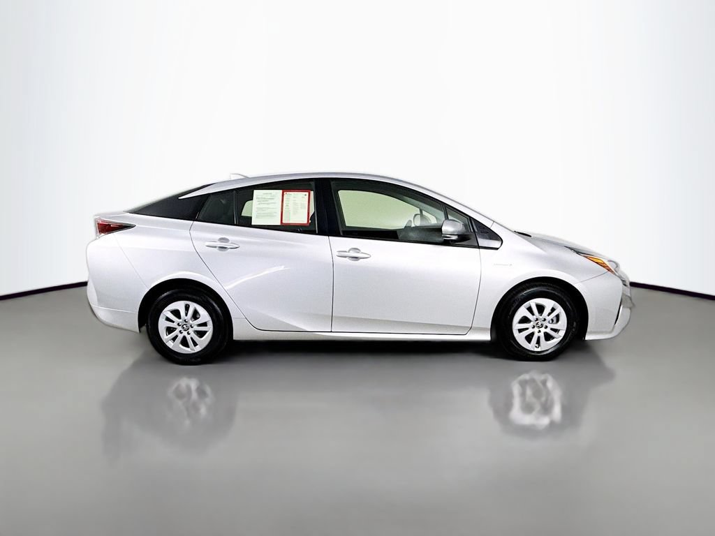Certified 2016 Toyota Prius Two FWD image 9