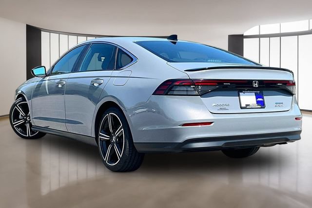 Used 2023 Honda Accord Sport image 4
