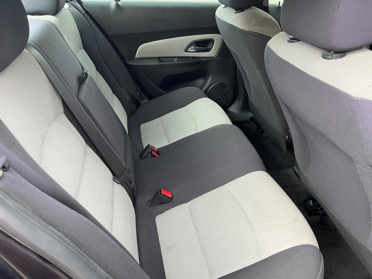 Used 2014 Chevrolet Cruze LT FWD image 12