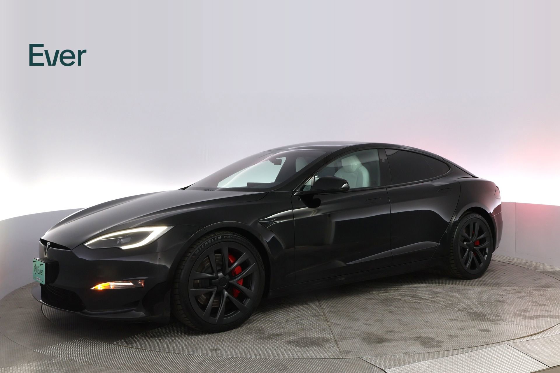 Used 2023 Tesla Model S Plaid image 18