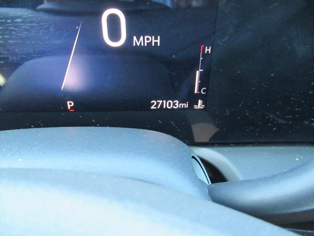 Used 2024 Buick Encore GX Avenir w/ Avenir Convenience Package AWD/4WD image 27