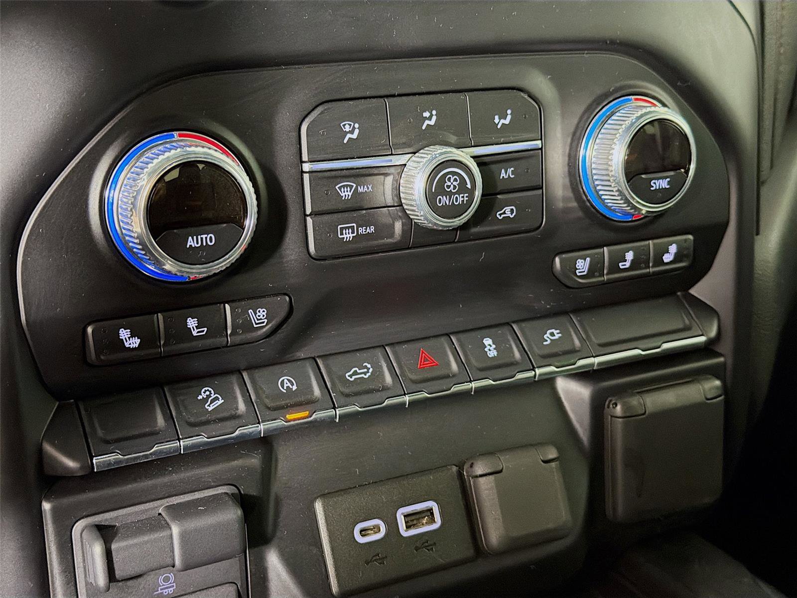 Used 2019 GMC Sierra 1500 AT4 w/ AT4 Preferred Package image 17