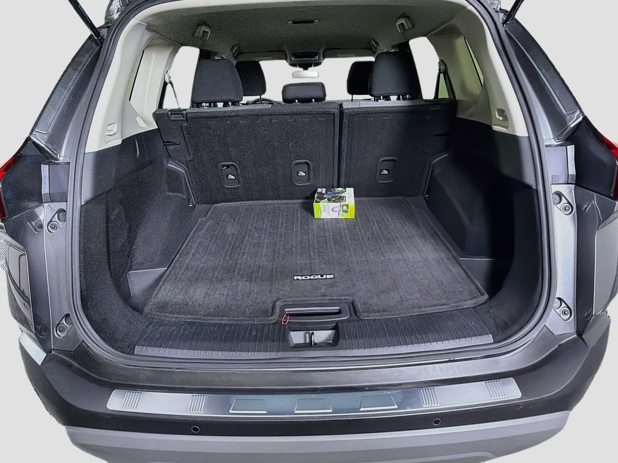 Used 2023 Nissan Rogue SV FWD image 27