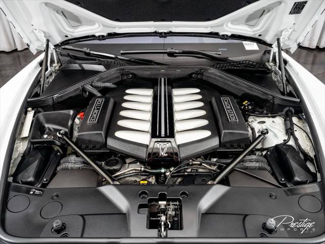 Used 2021 Rolls-Royce Dawn RWD image 5