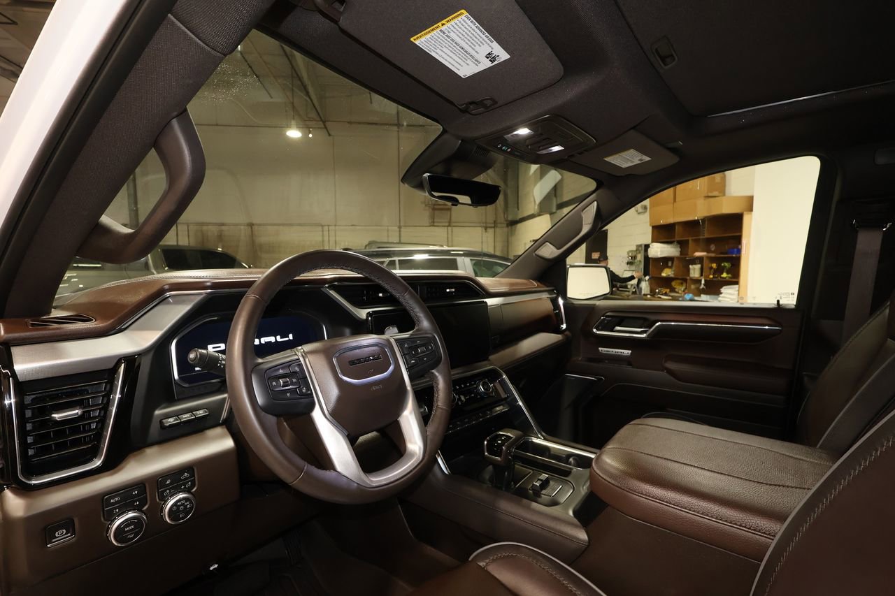 Certified 2024 GMC Sierra 1500 Denali w/ Denali Reserve Package AWD/4WD image 9