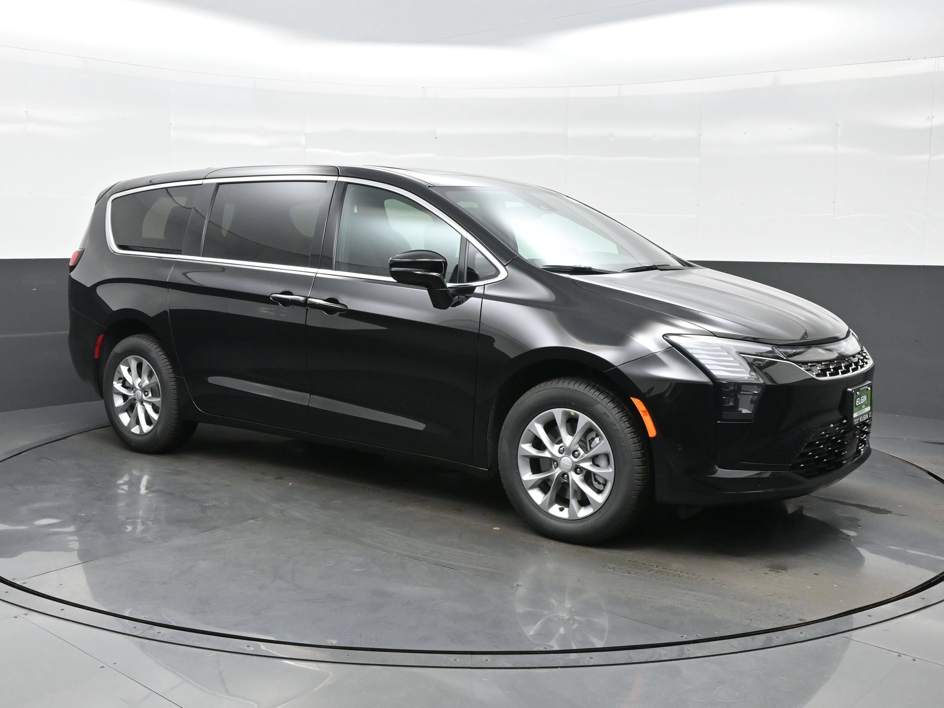New 2027 Chrysler Pacifica Select AWD/4WD image 10