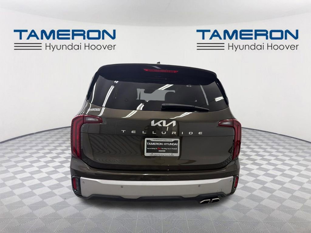 Used 2023 Kia Telluride S w/ S Sunroof Package image 4