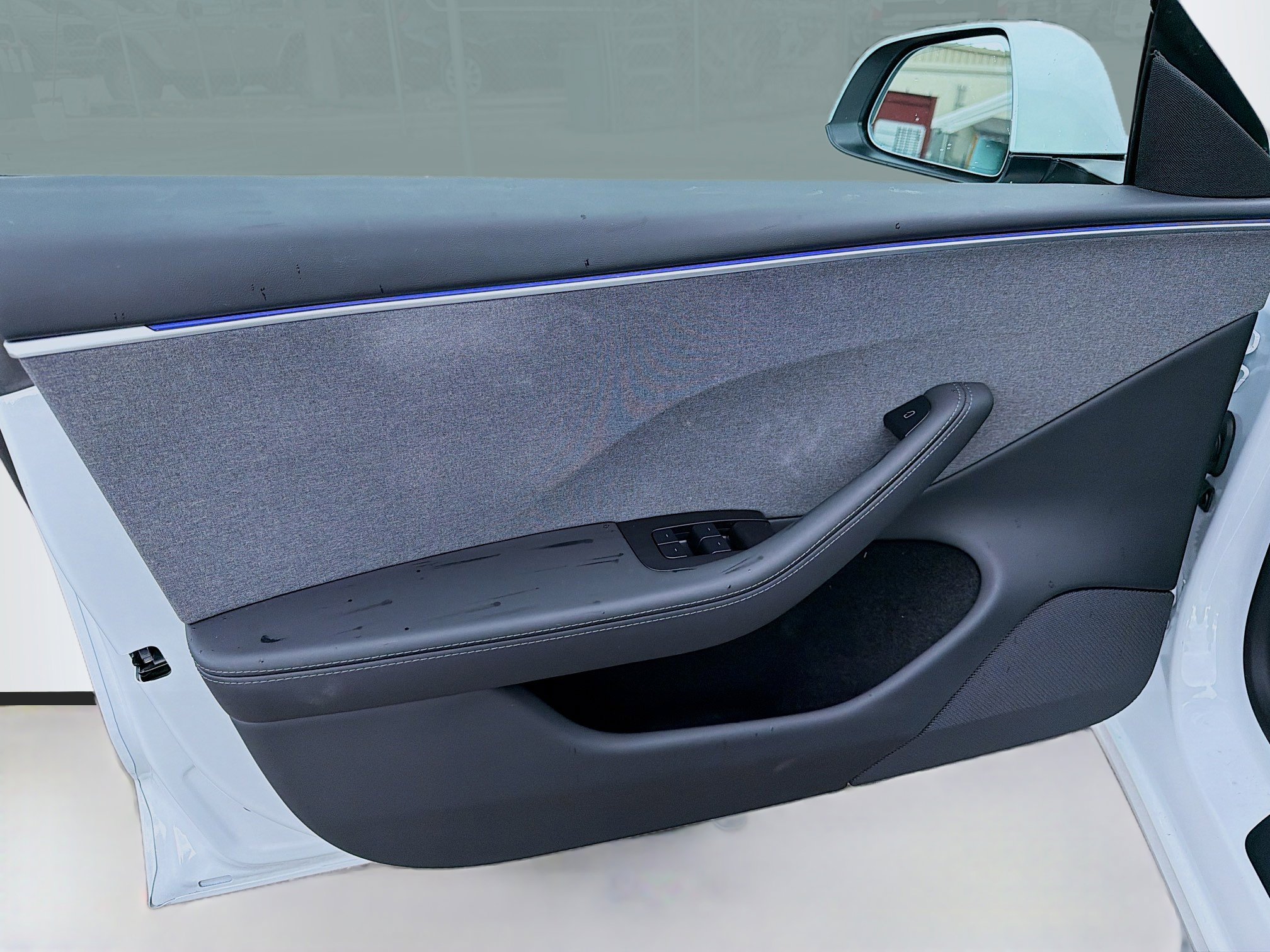 Used 2024 Tesla Model 3 Standard Range image 22