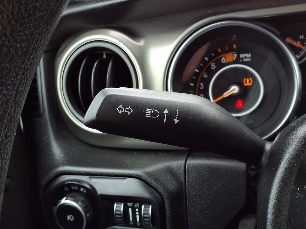 Used 2021 Jeep Wrangler Unlimited Sport image 18