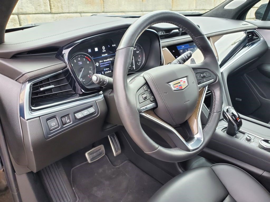 Certified 2024 Cadillac XT6 Sport w/ Platinum Package image 20