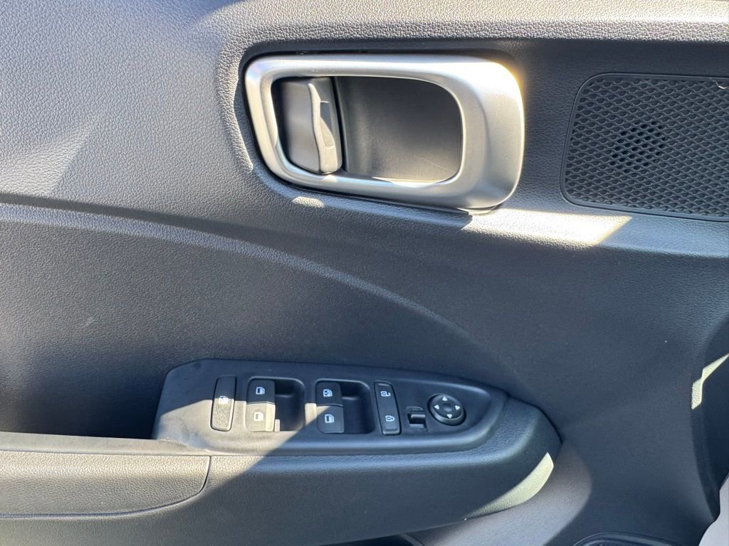 New 2025 Hyundai Venue SEL image 16