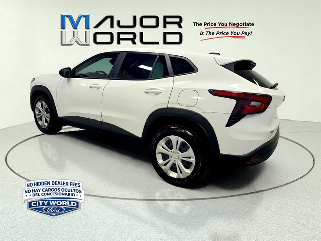 Used 2025 Chevrolet Trax LS FWD image 5