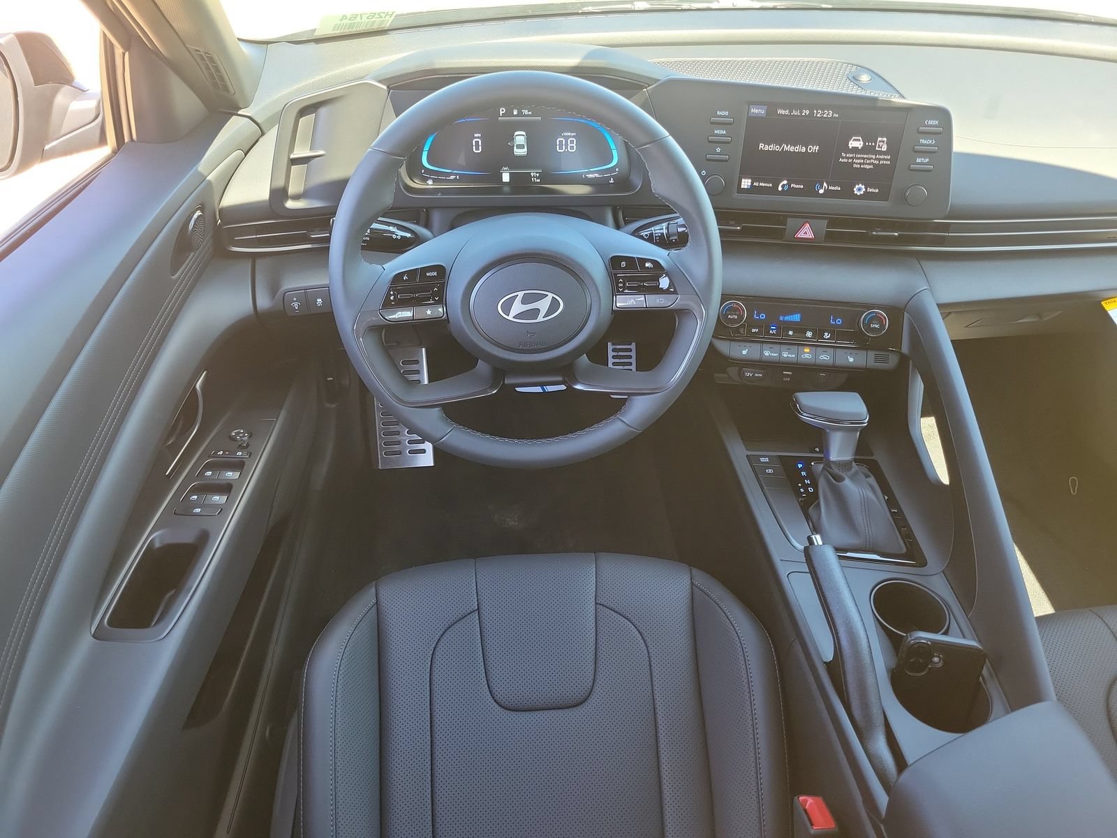 New 2026 Hyundai Elantra SEL Sport FWD image 7
