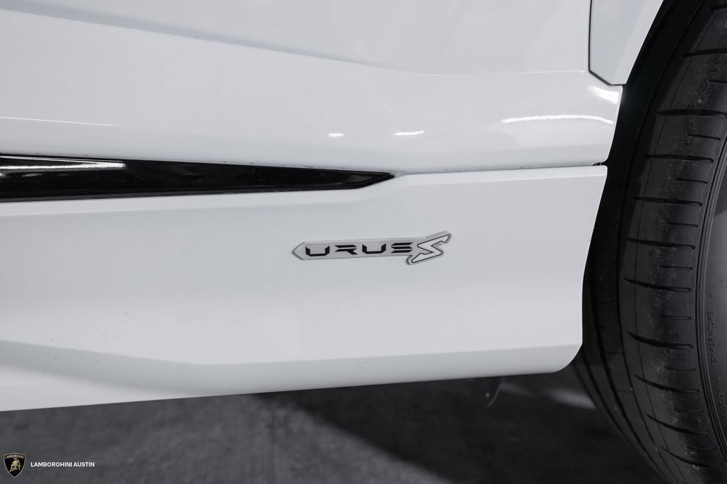 Used 2024 Lamborghini Urus S image 9